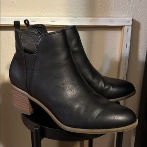 Dr. Scholl’s Chelsea boot